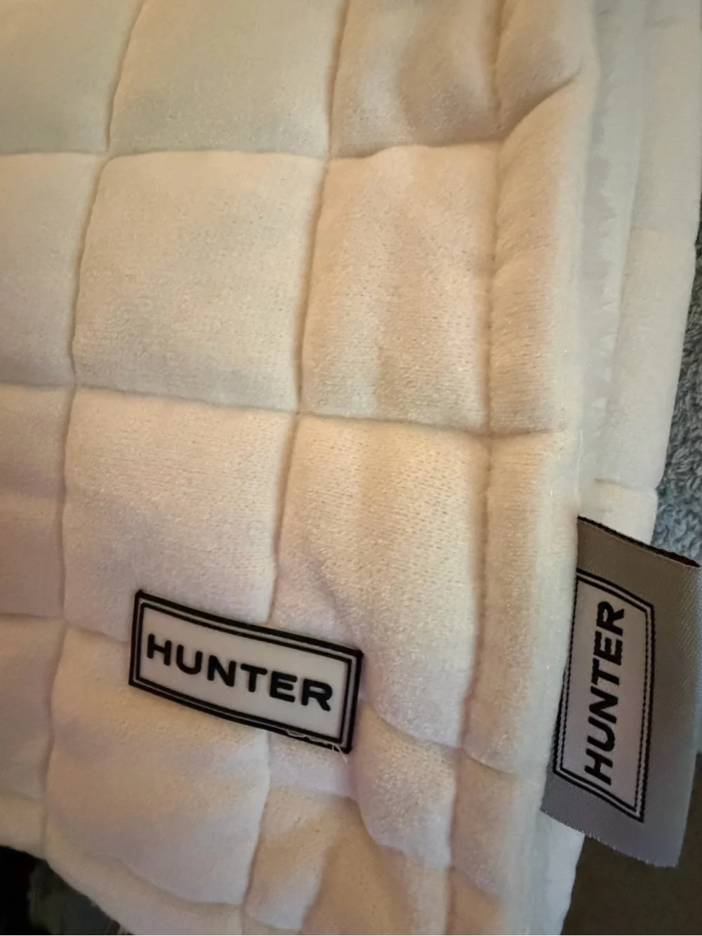 Hunter White Quilted Chenille Throw Blanket